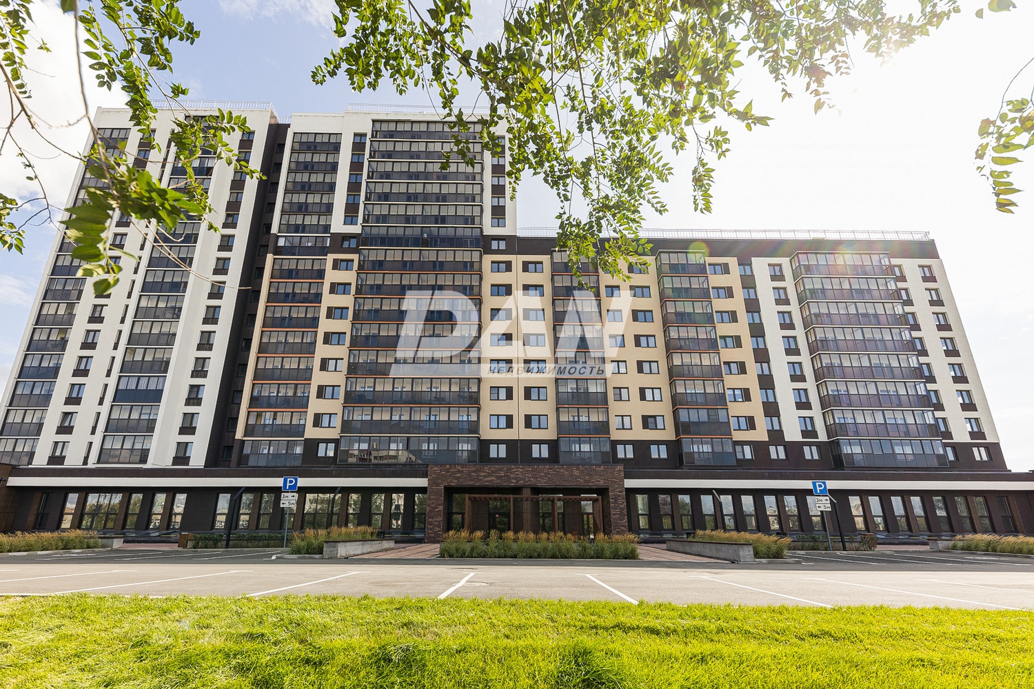 Торговое помещение 270 м²