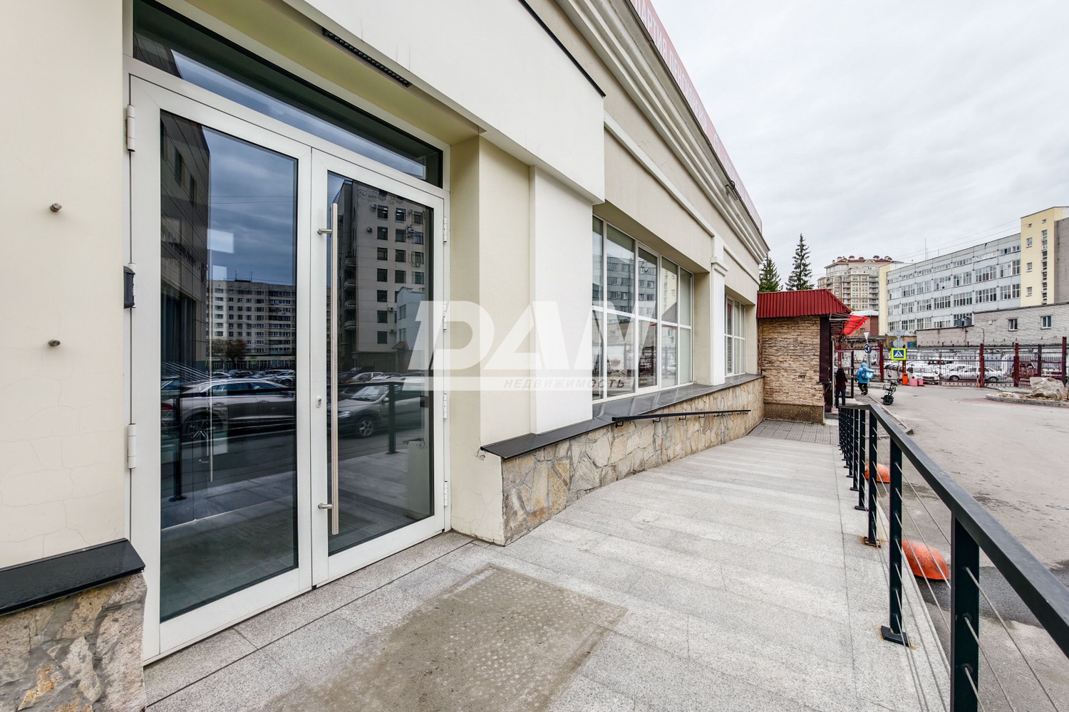 Торговое помещение 267,2 м²