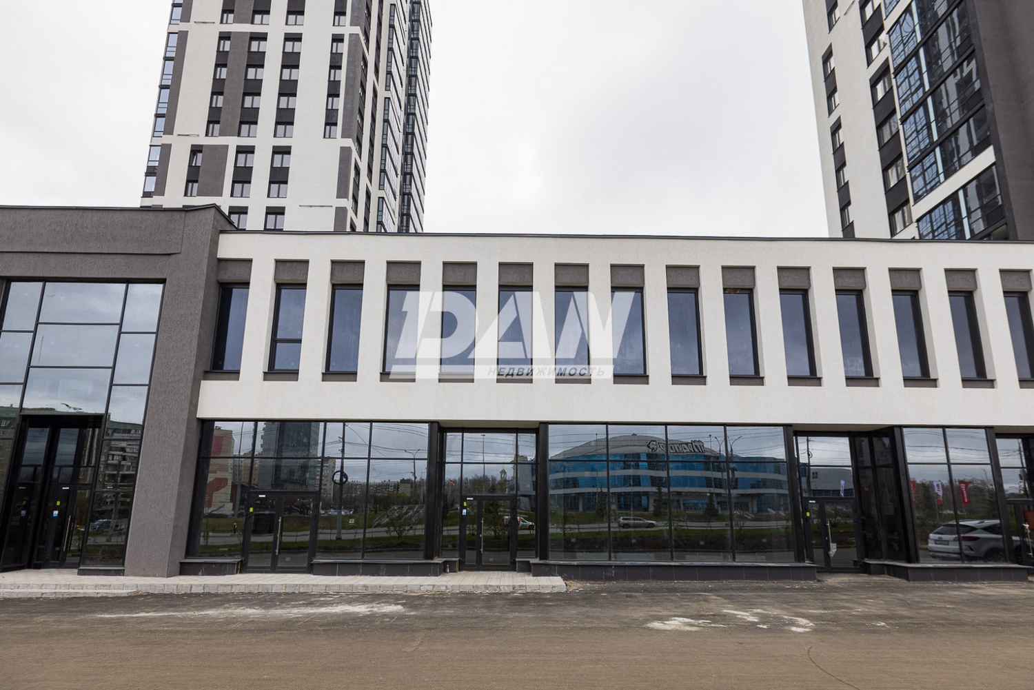 Торговая площадь 282 м²