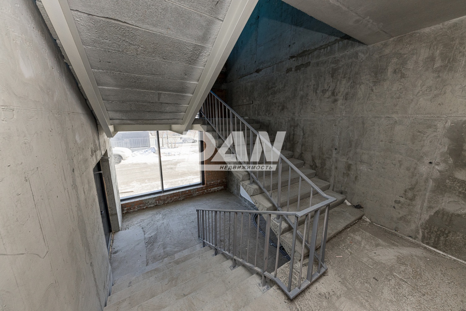 Помещение свободного назначения 278,8 м²