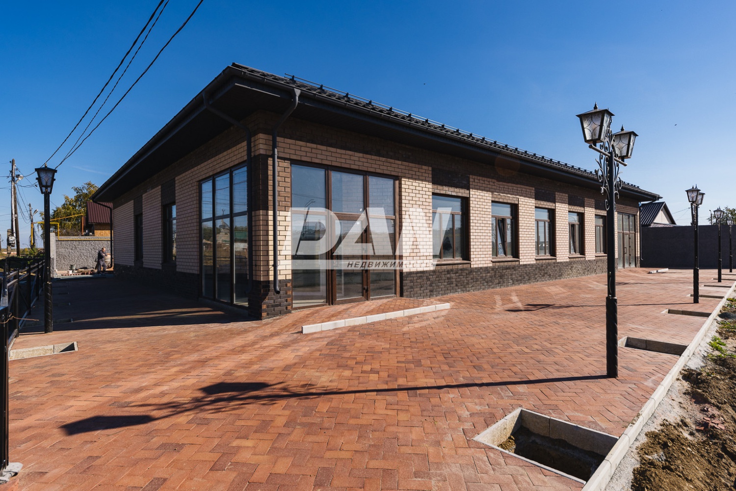 Торговое помещение 461 м²