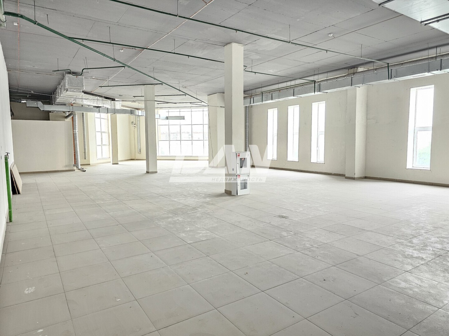 Помещение свободного назначения 356 м²