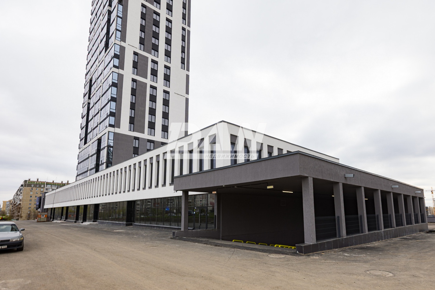 Торговая площадь 296,8 м²