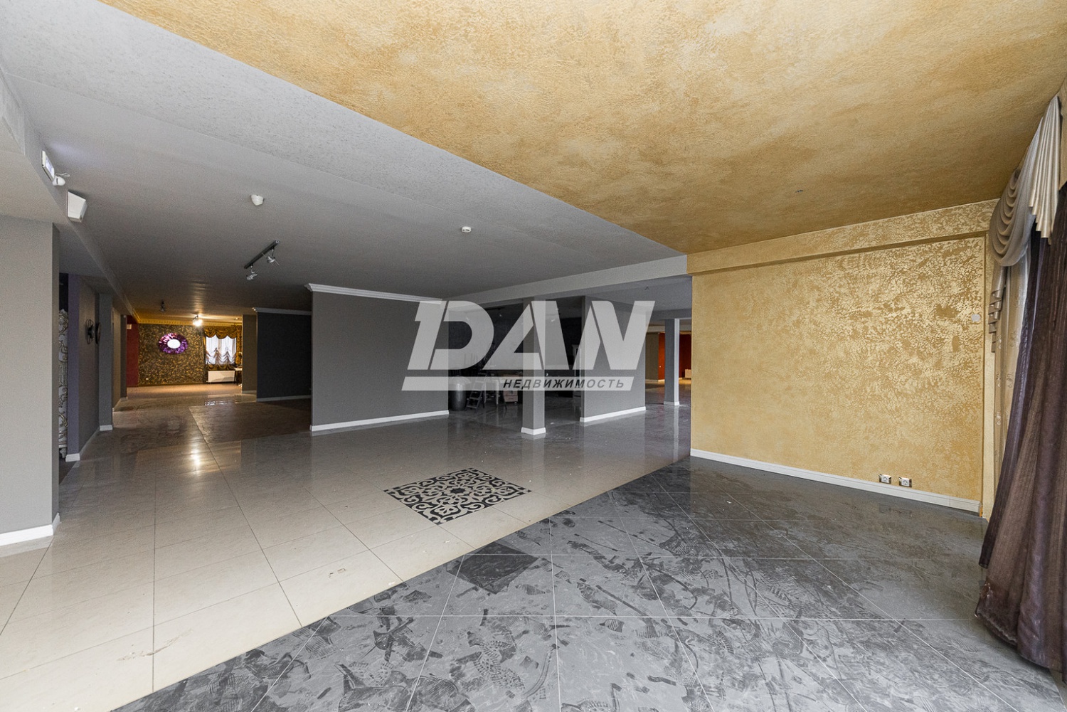 Помещение свободного назначения 682 м²