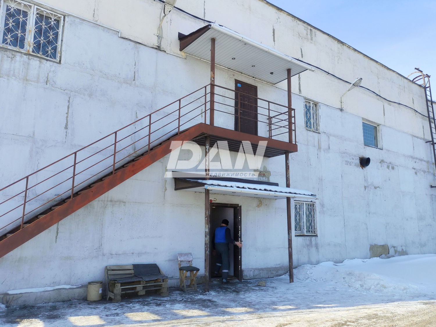 Склад 891,8 м²