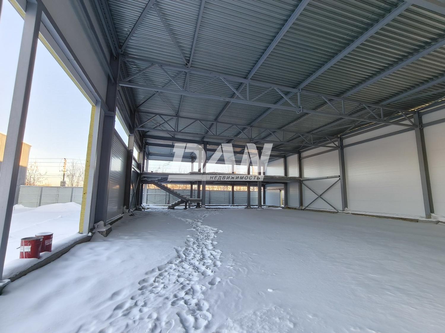 Склад 1200 м²