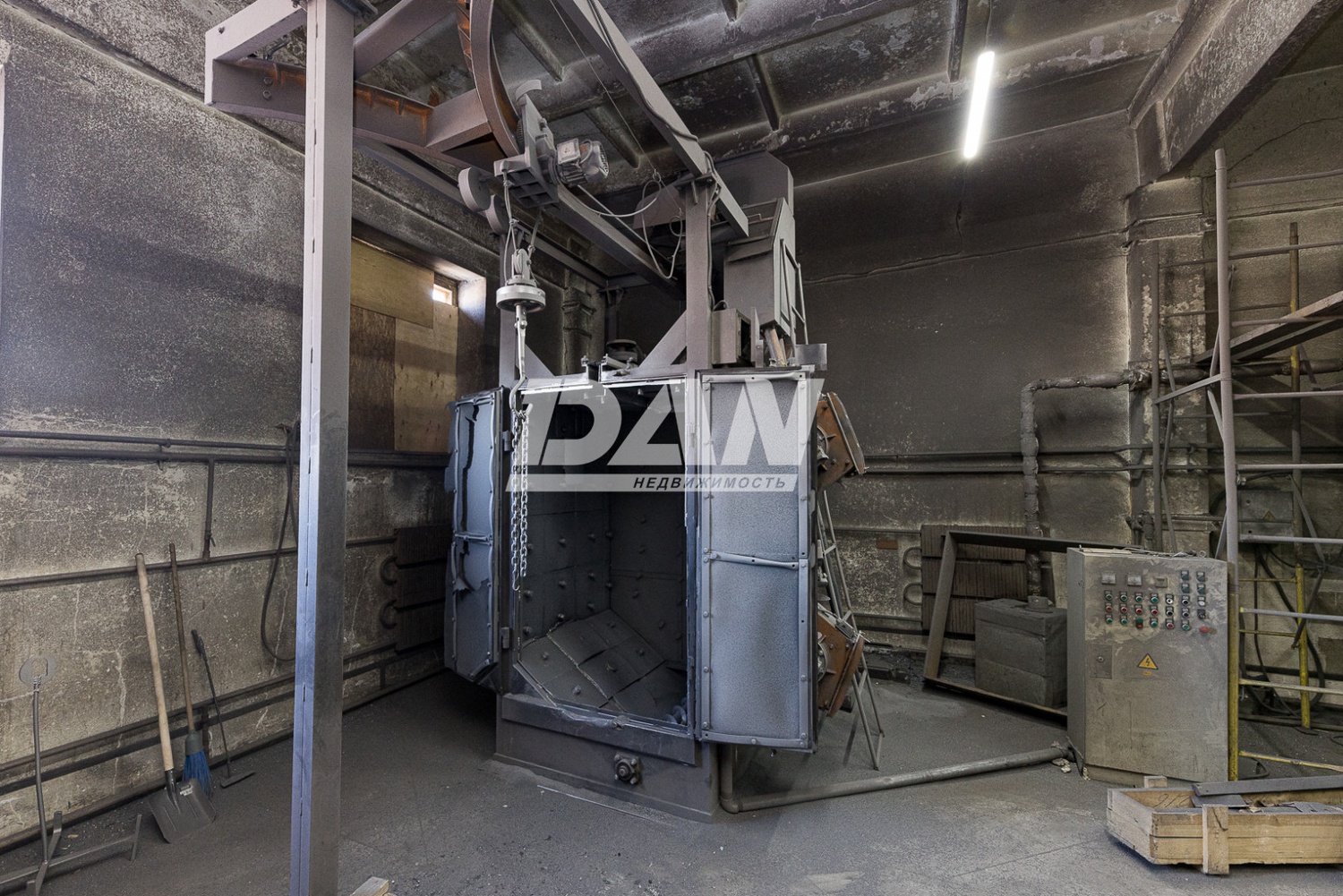 Производственное помещение 2557 м²