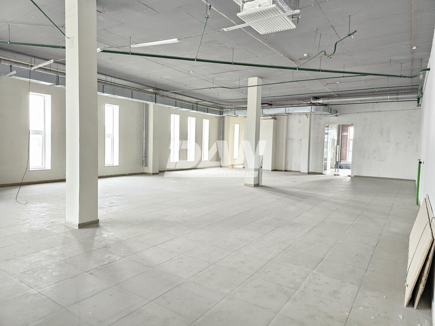 Помещение свободного назначения 356 м²