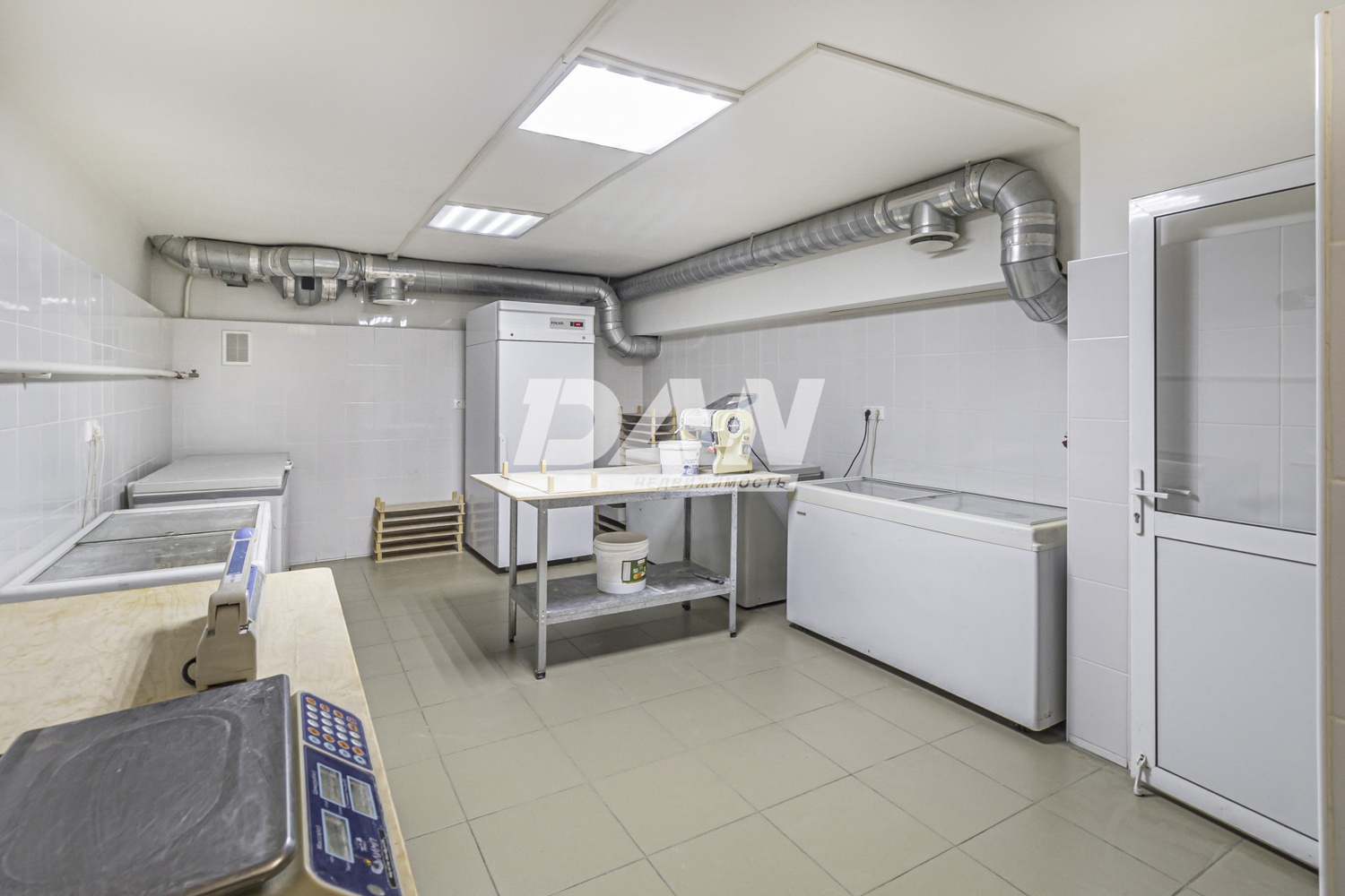 Производственное помещение 372 м²