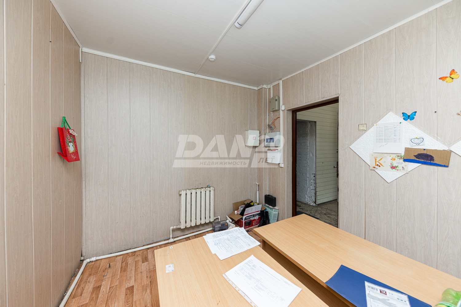 Помещение свободного назначения 877,3 м²
