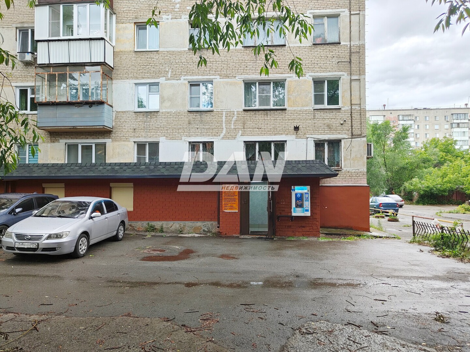 Помещение свободного назначения 295 м²