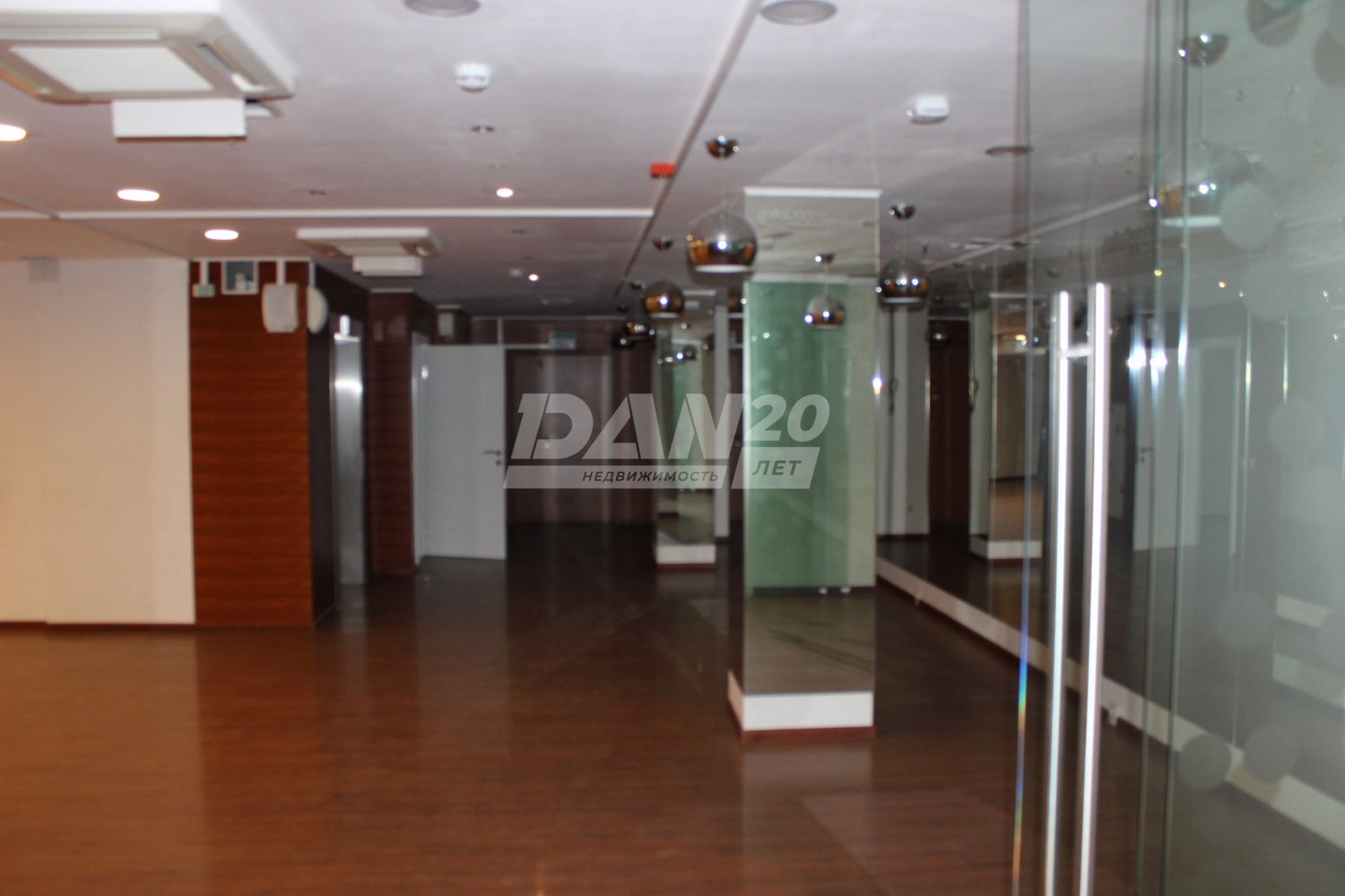 Помещение свободного назначения 897,7 м²