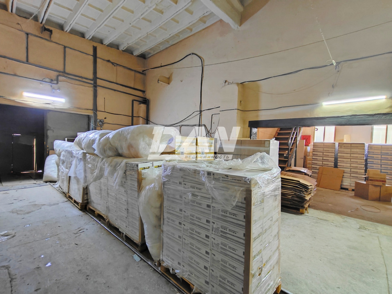 Производственное помещение 1630 м²