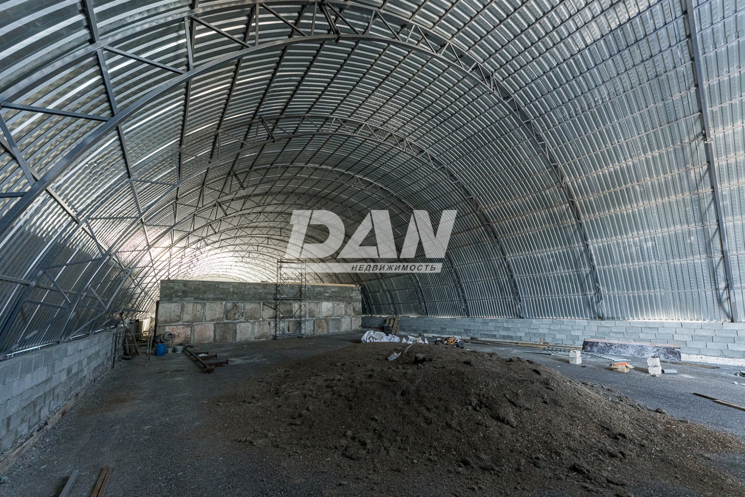 Производственное помещение 1137 м²