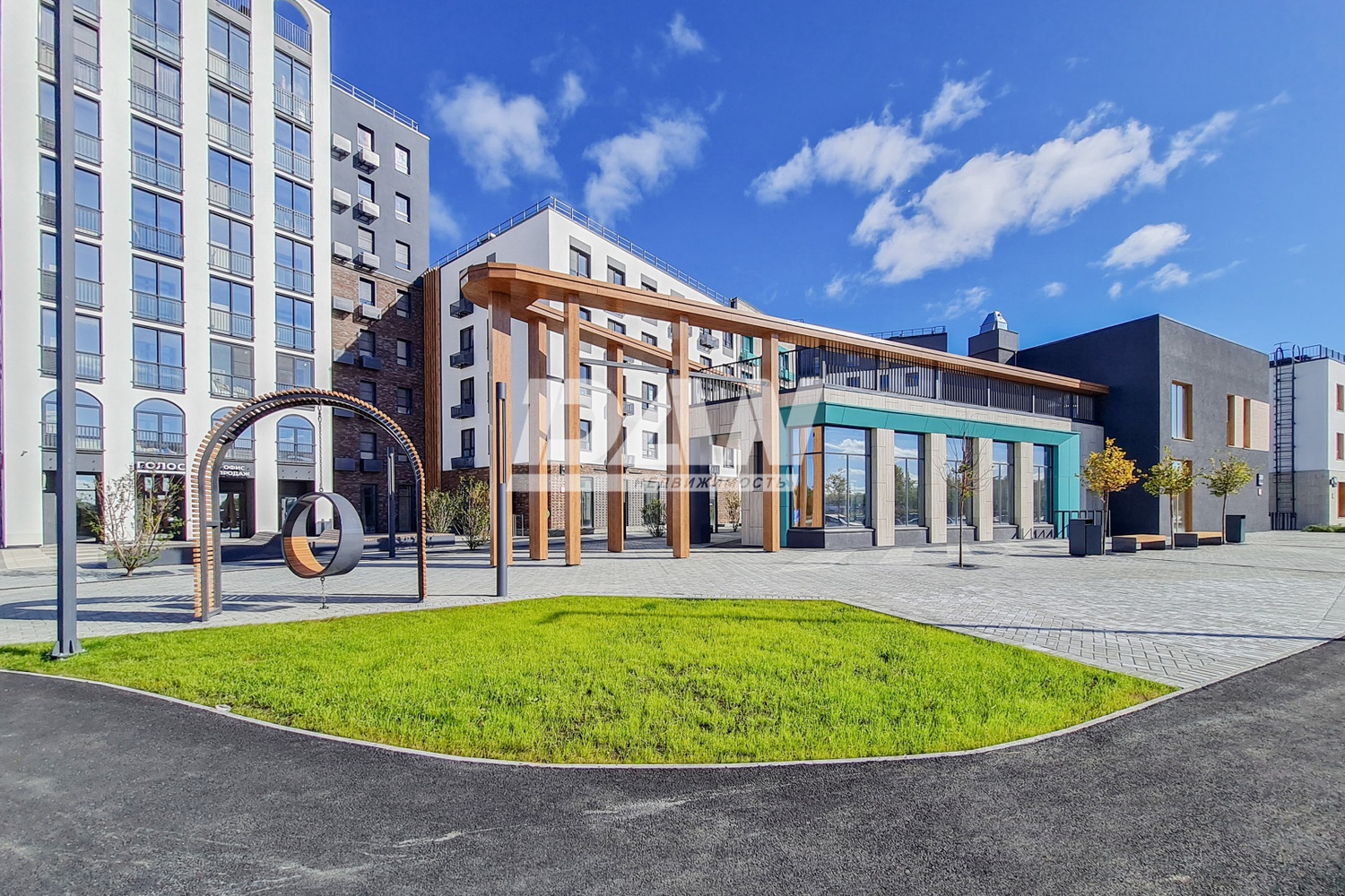 Торговая площадь 599,7 м²