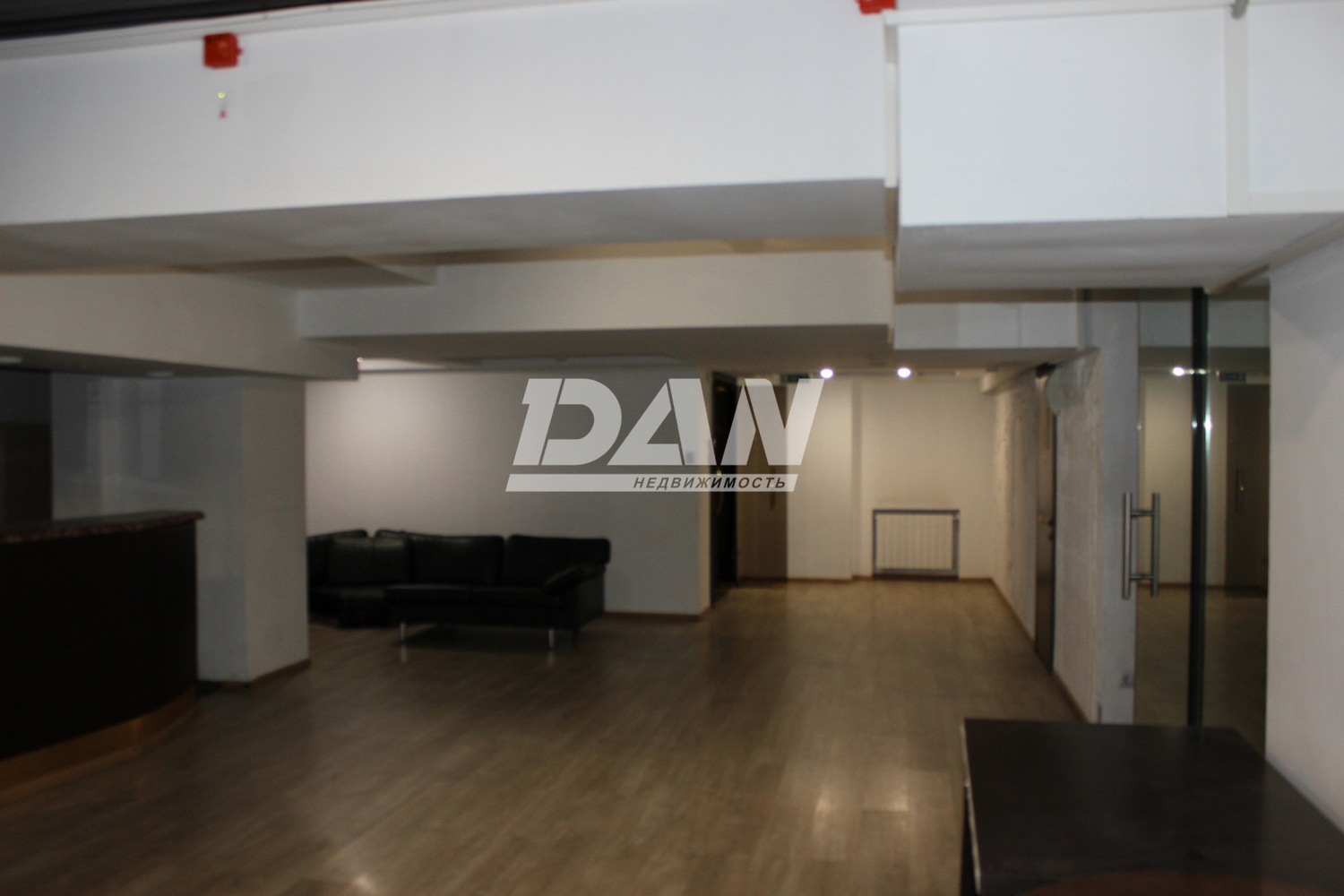 Помещение свободного назначения 897,7 м²