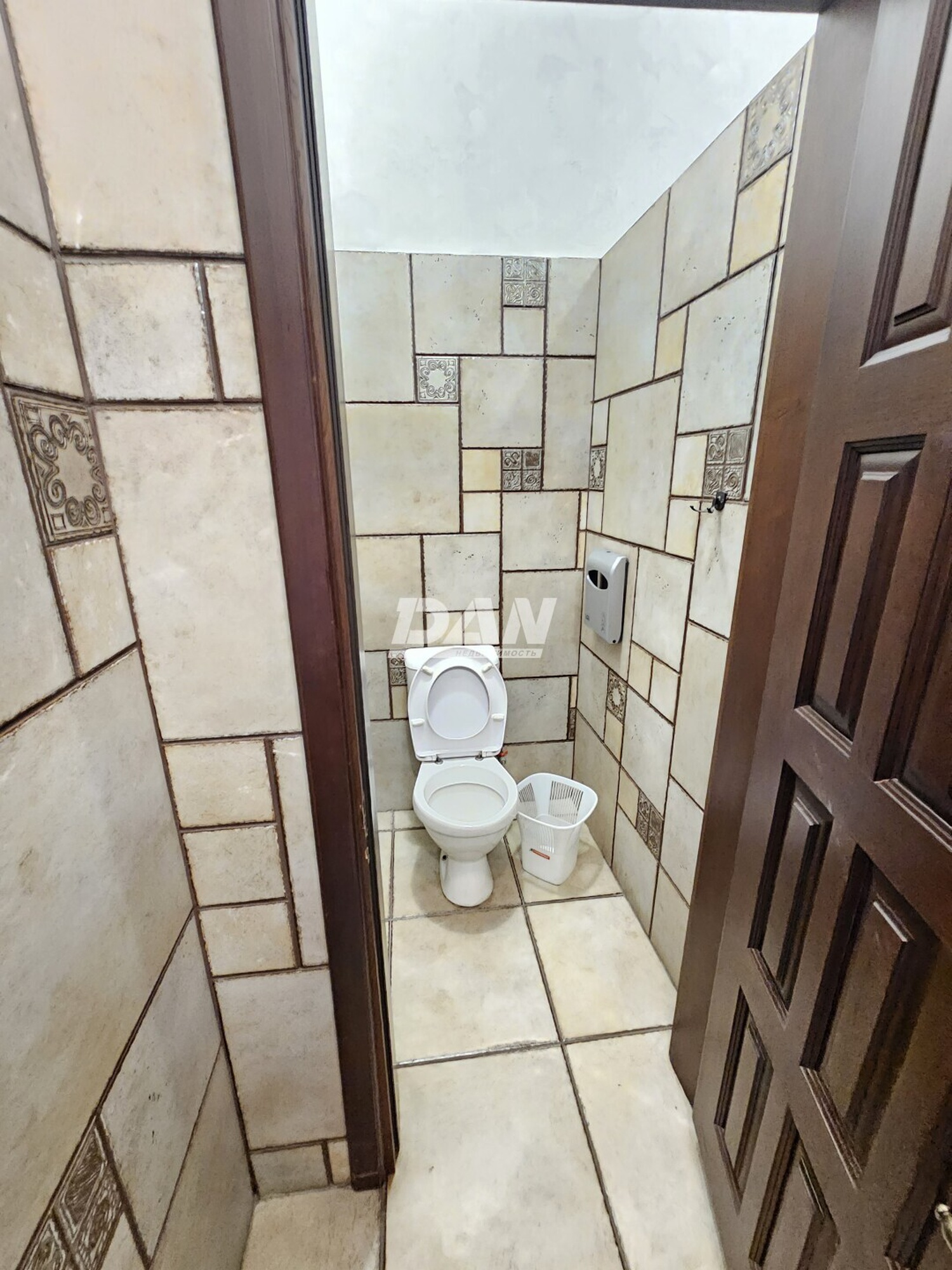 Помещение свободного назначения 650 м²