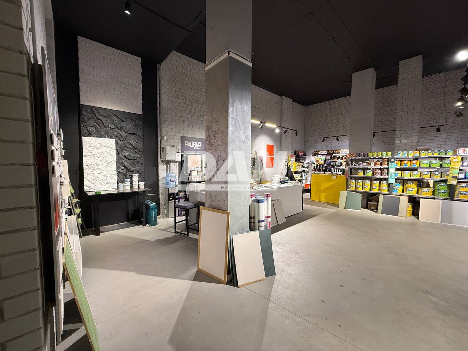 Торговое помещение 71,4 м²