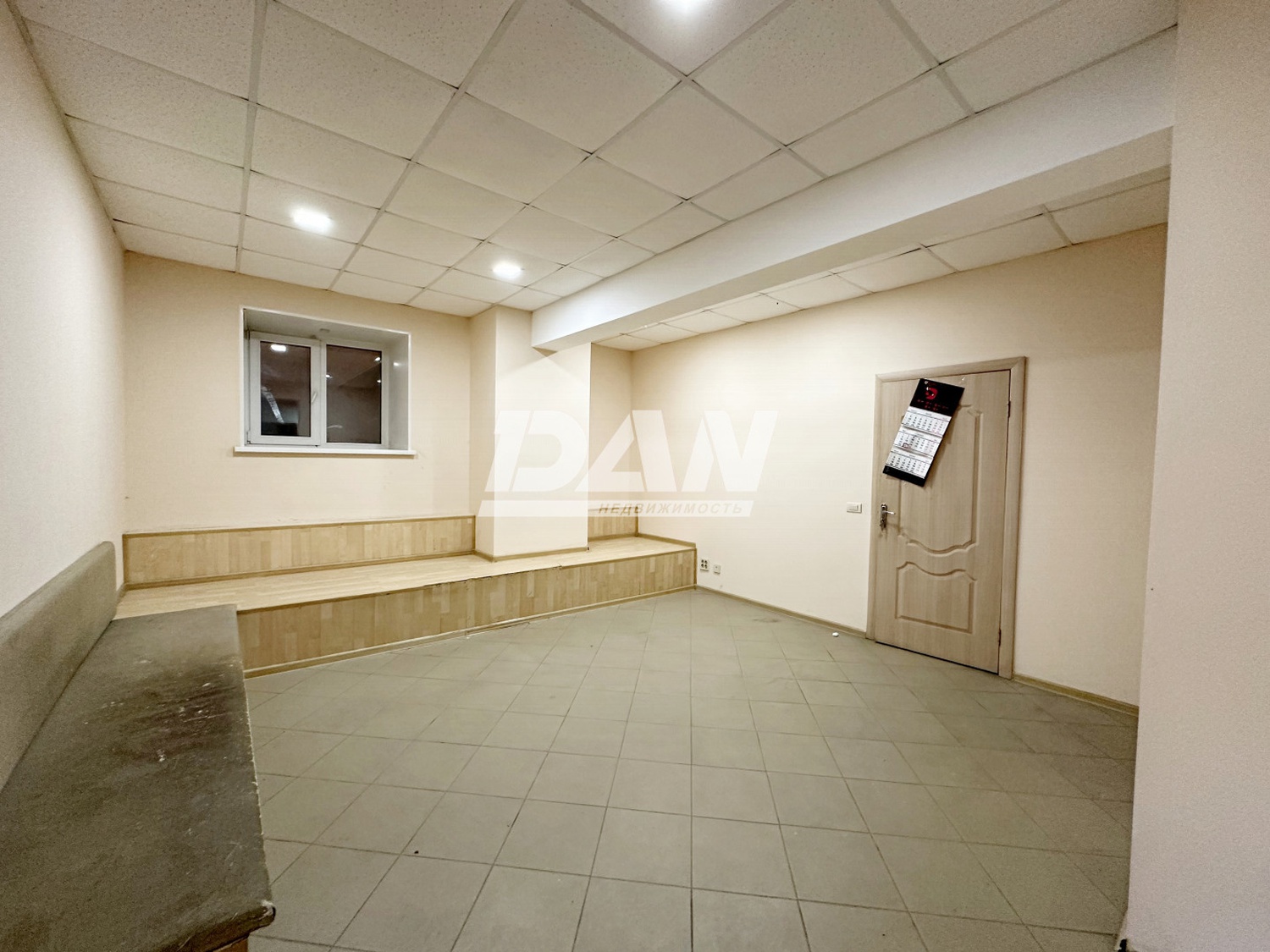 Помещение свободного назначения 187 м²