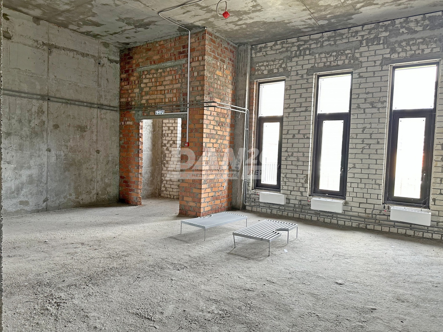 Торговое помещение 270 м²