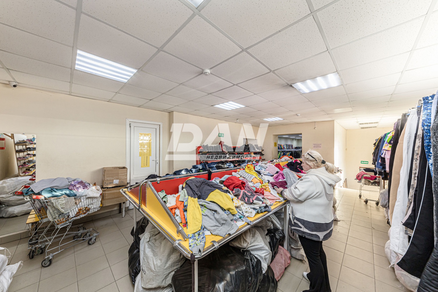 Торговая площадь 267,1 м²