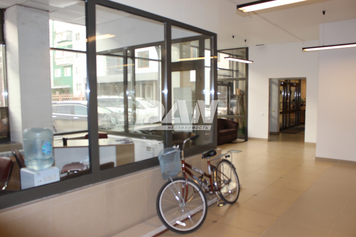 Помещение свободного назначения 897,7 м²