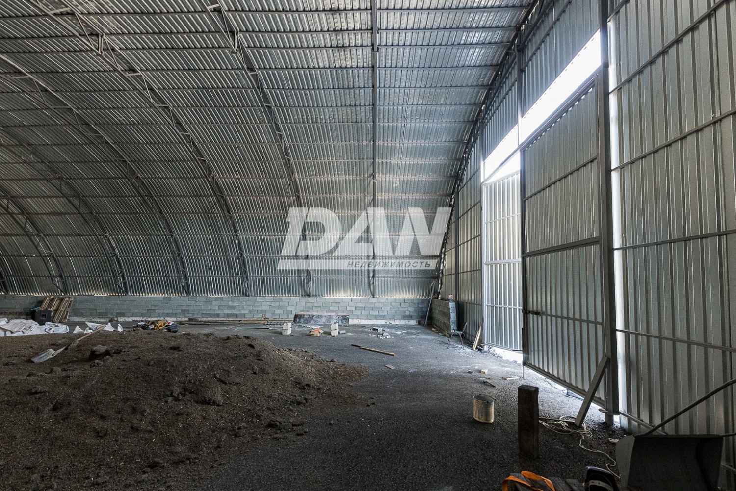 Производственное помещение 1137 м²