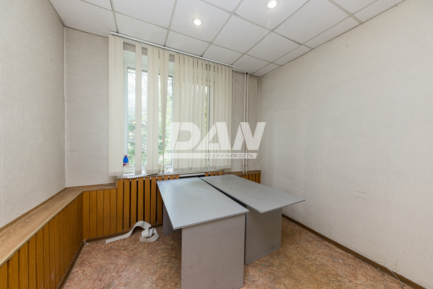 Торговое помещение 300 м²