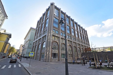 Здание бизнес-центра в составе Центрального телеграфа в Москве сменило собственника