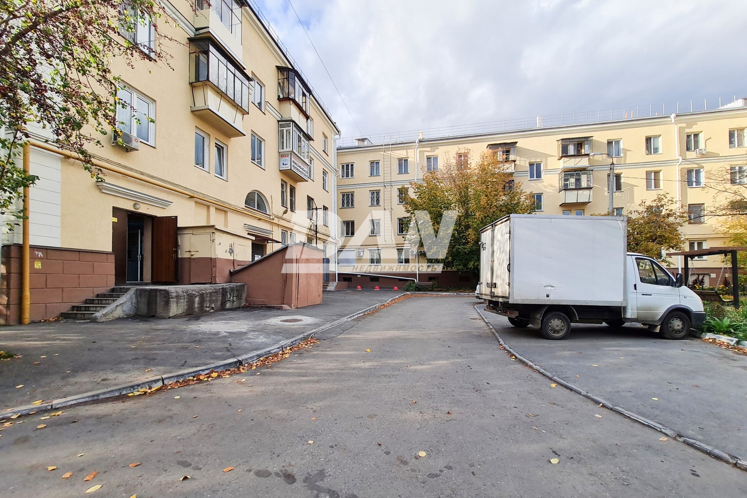 Торговая площадь 457 м²