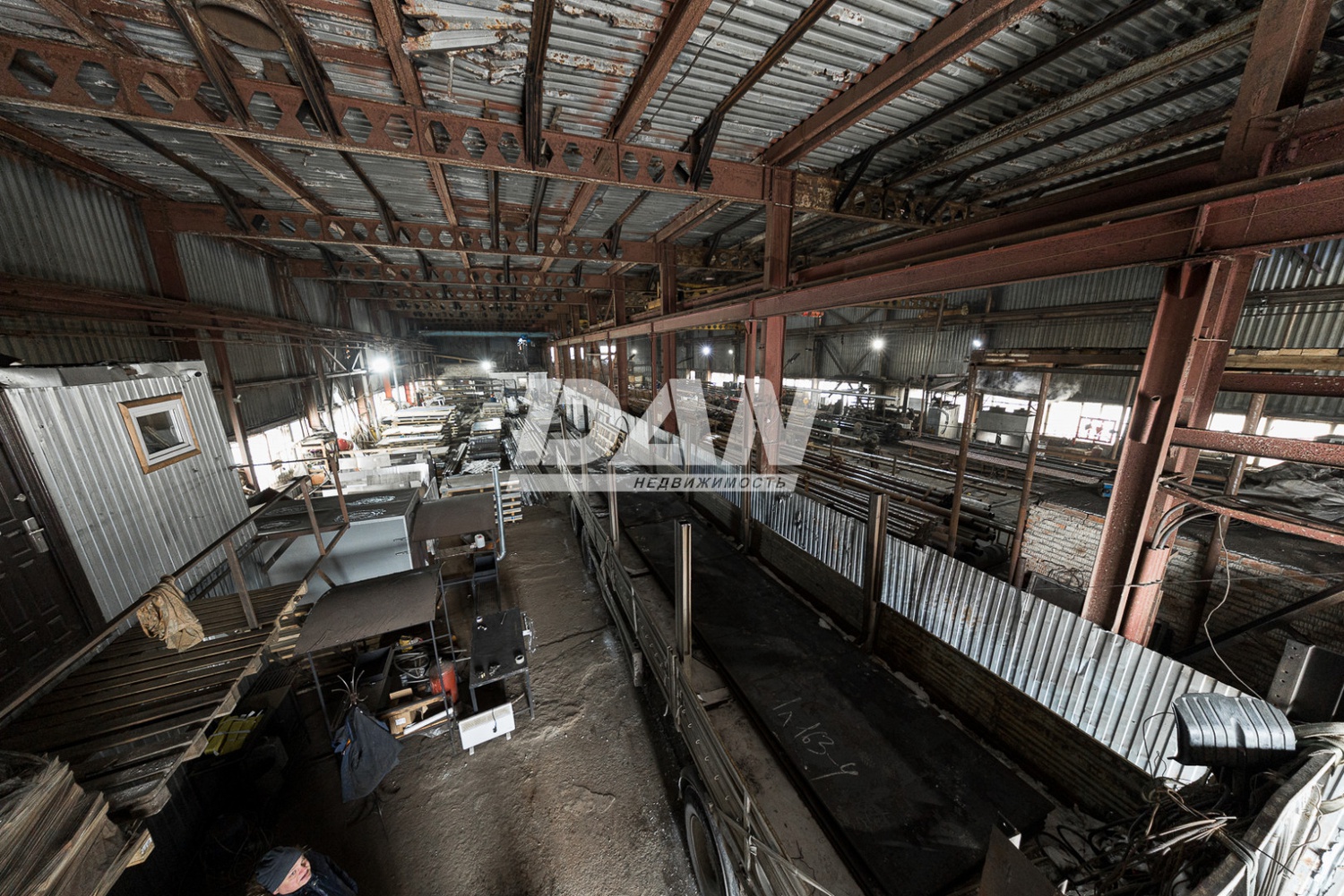 Производственное помещение 6500 м²