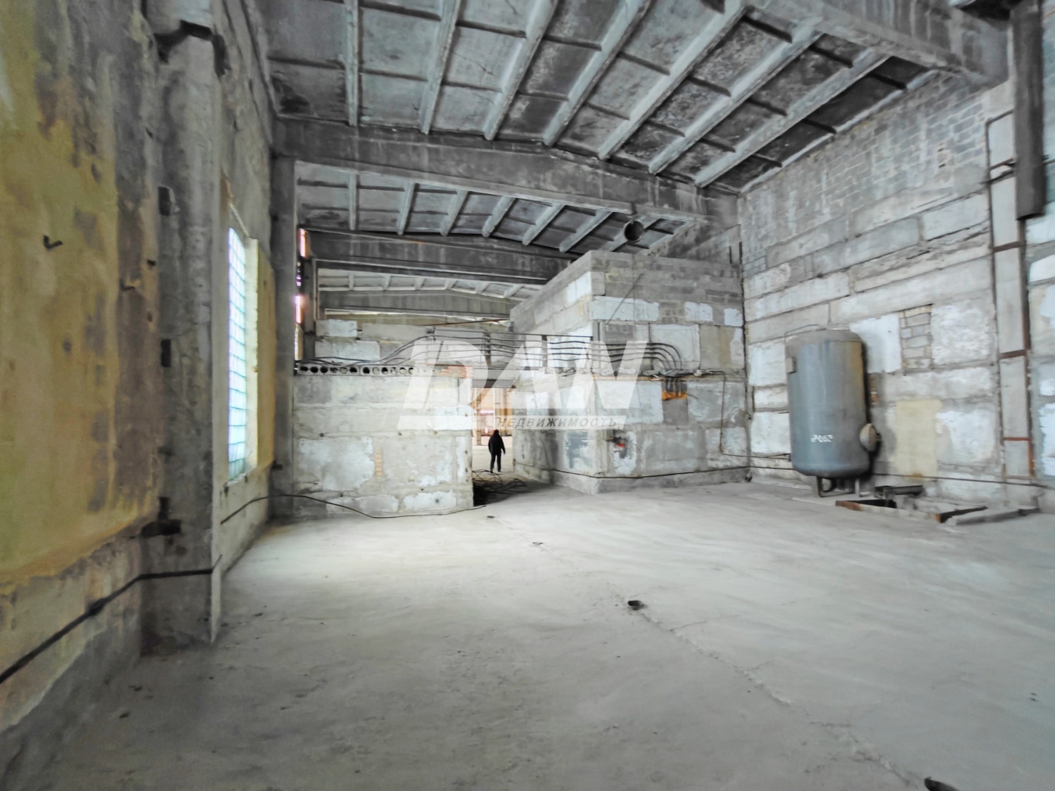 Производственное помещение 5359 м²