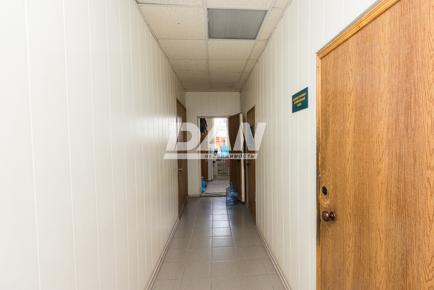 Склад 8490 м²