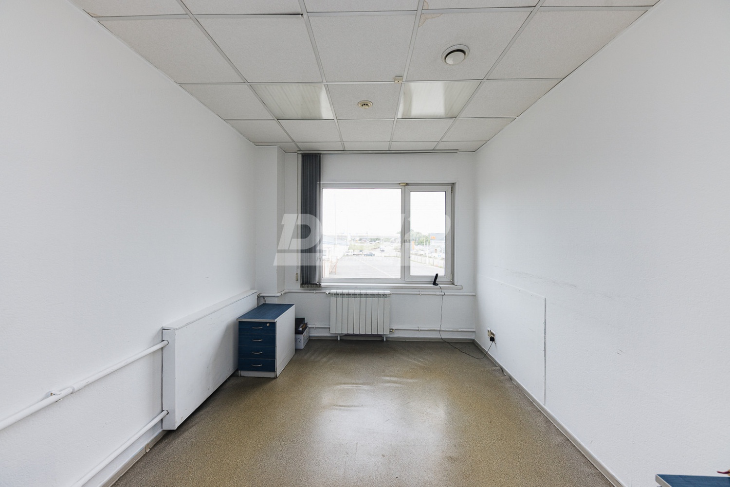 Торговая площадь 1625 м²