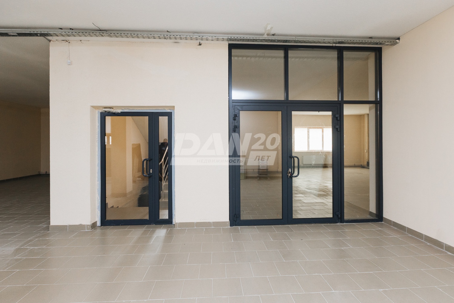 Помещение свободного назначения 287 м²