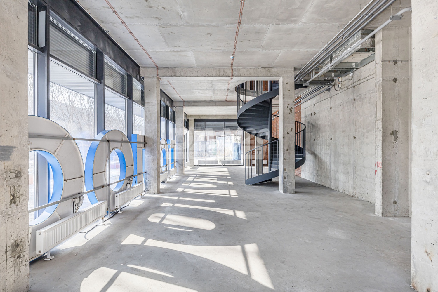 Торговая площадь 459,6 м²