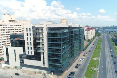 «Дальпитерстрой» достроит торгово-деловой центр на Васильевском острове к концу года