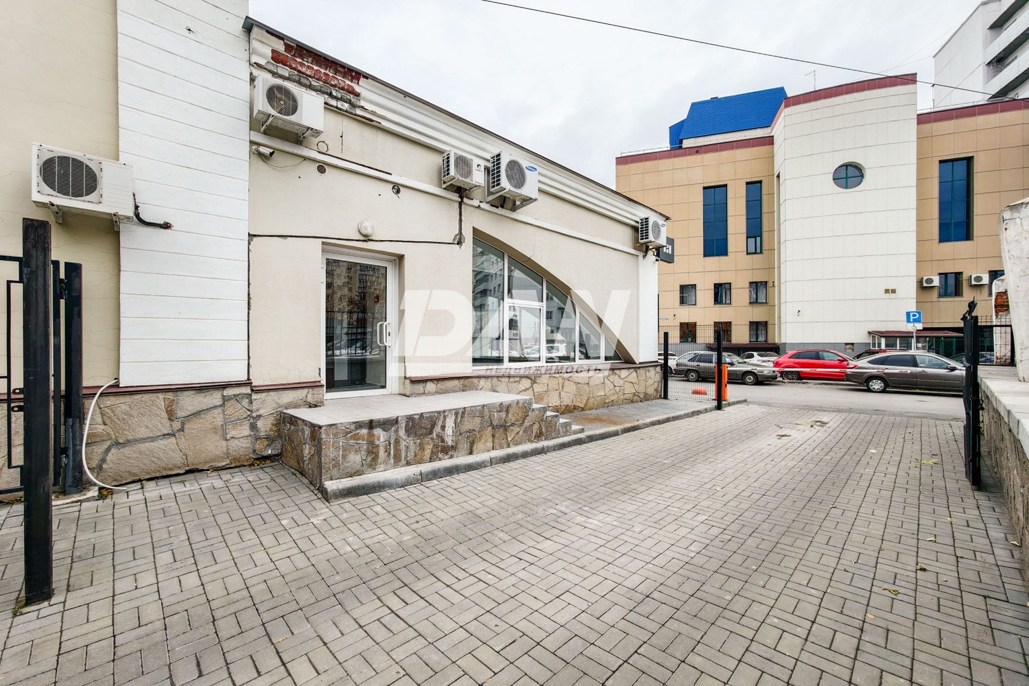 Торговое помещение 267,2 м²