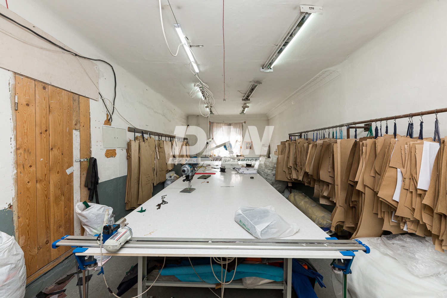 Производственное помещение 944 м²