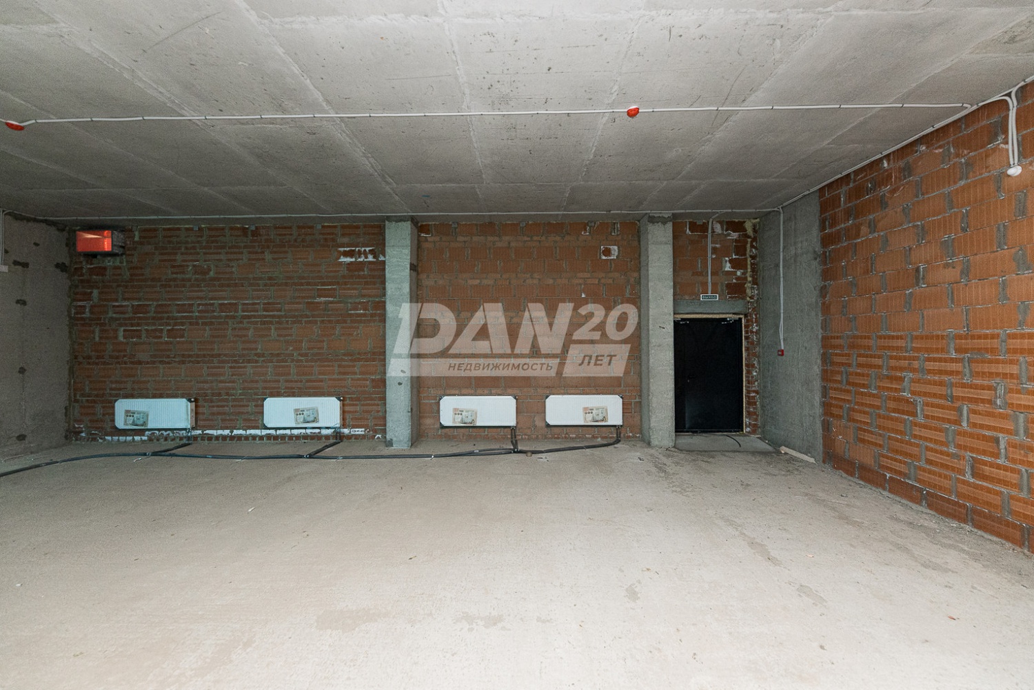 Торговая площадь 298,6 м²
