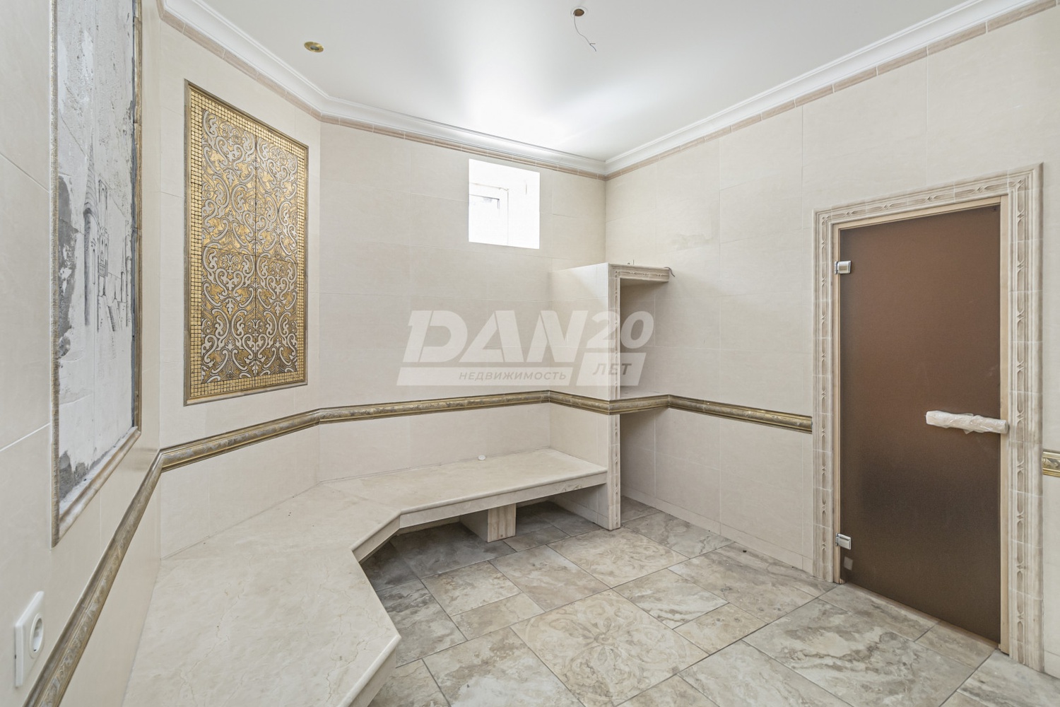 Помещение свободного назначения 593 м²
