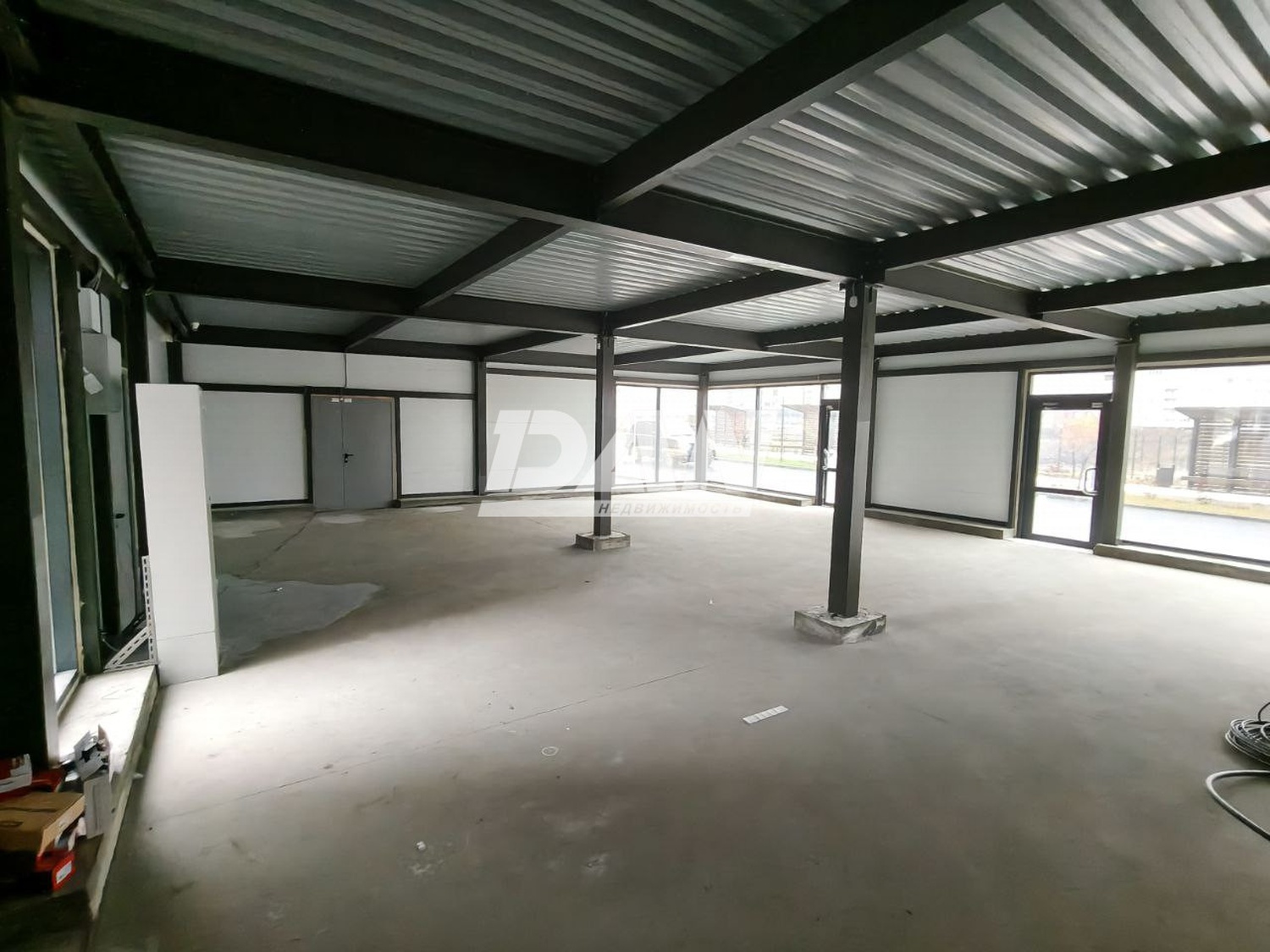 Помещение свободного назначения 142,7 м²