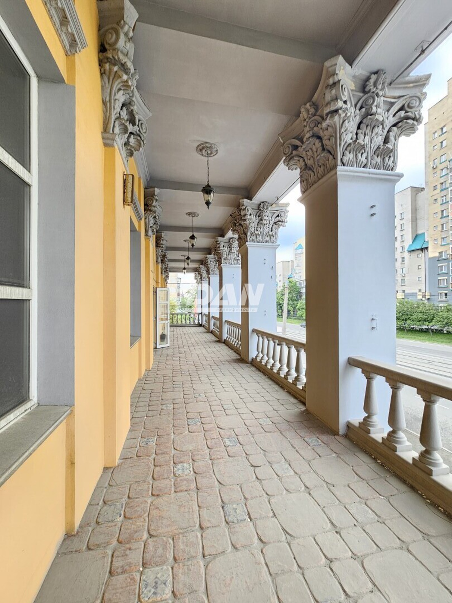 Торговое помещение 1439,5 м²