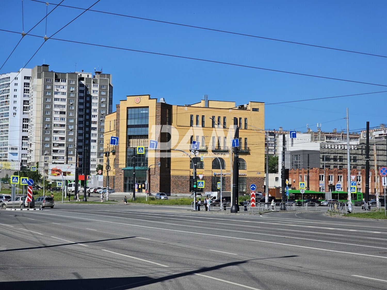 Помещение свободного назначения 350 м²