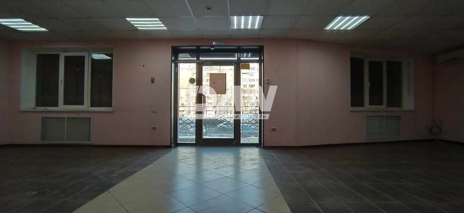 Торговое помещение 72,7 м²