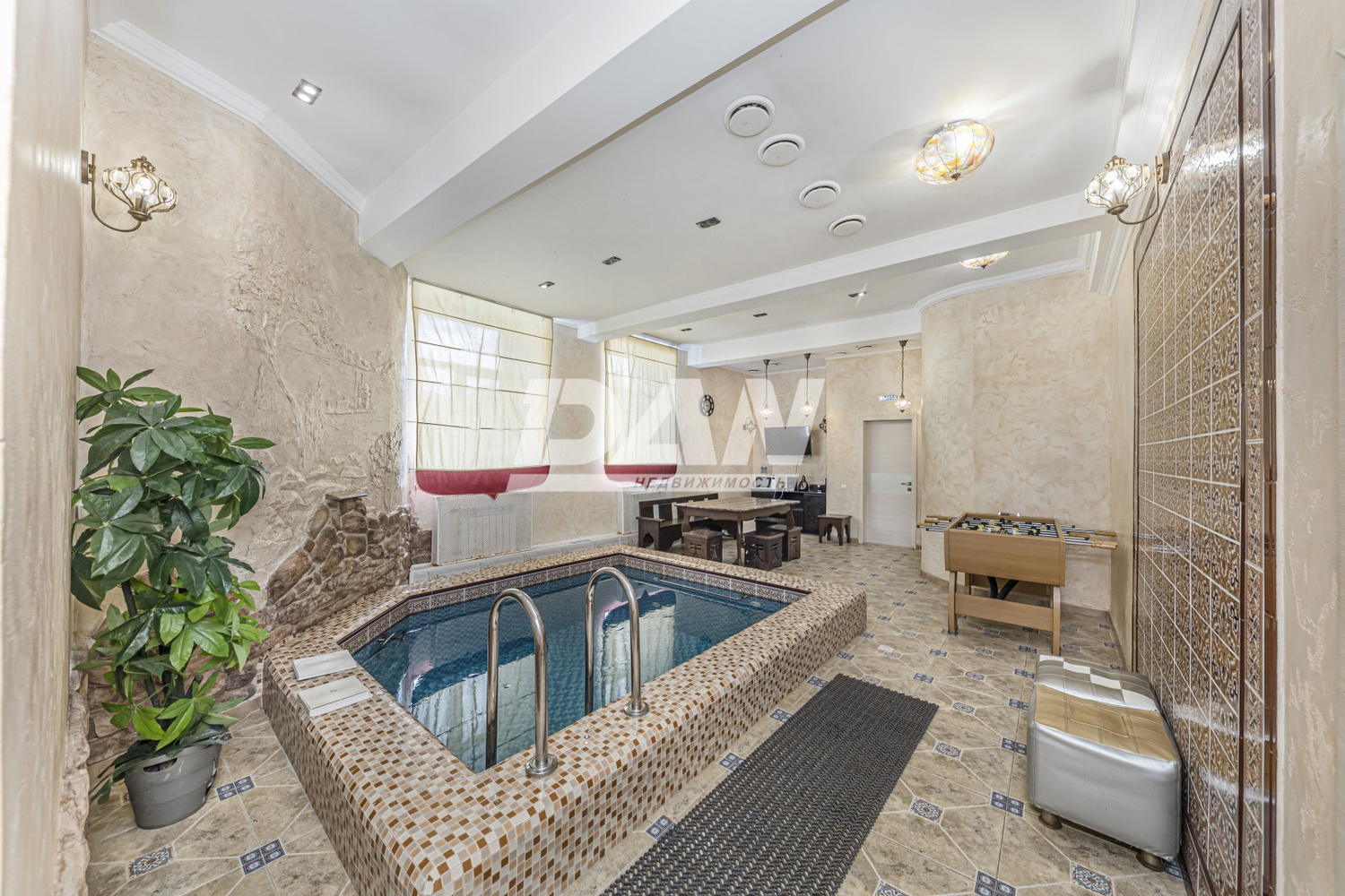 Помещение свободного назначения 818,6 м²