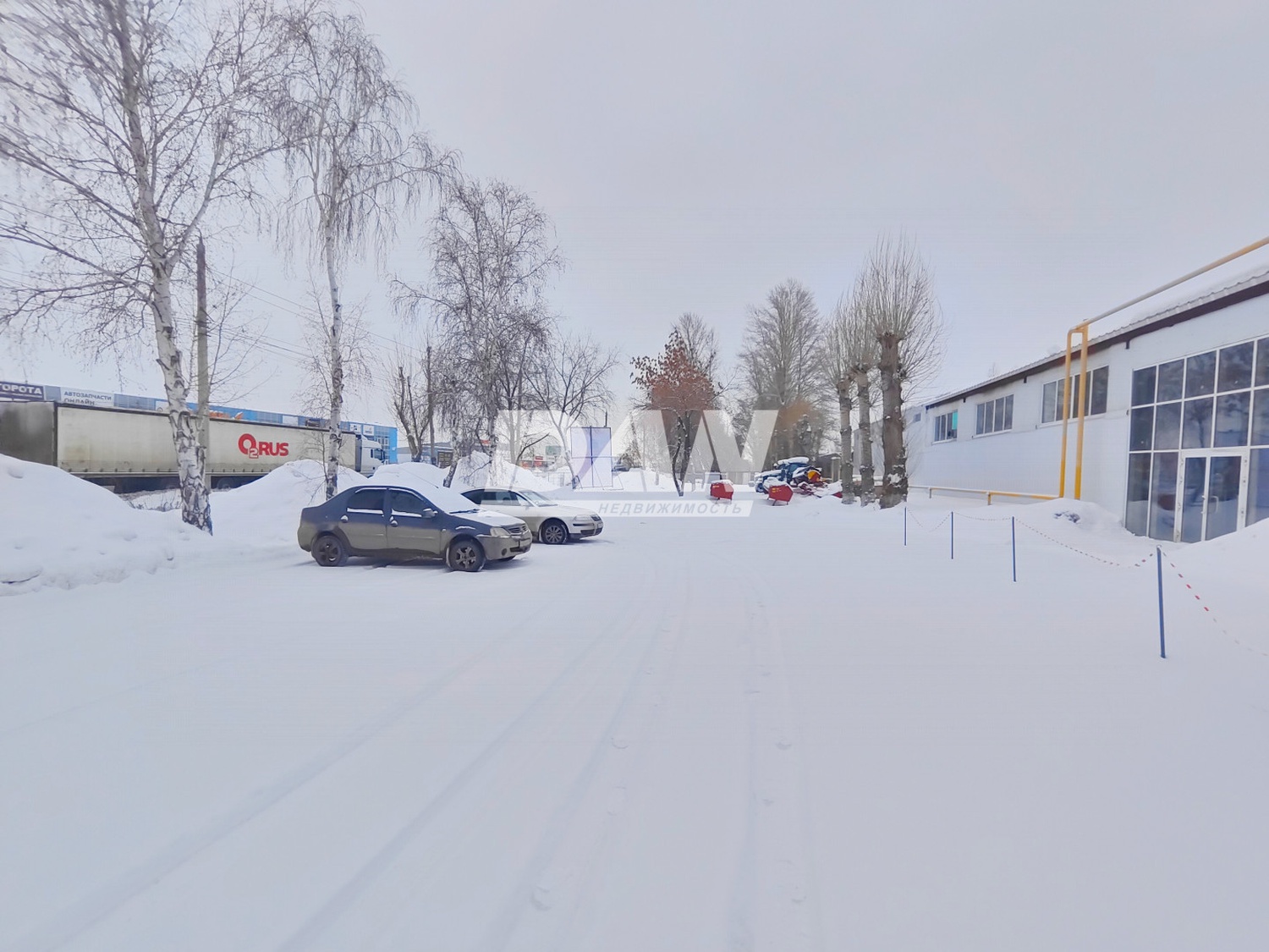 Помещение свободного назначения 648 м²