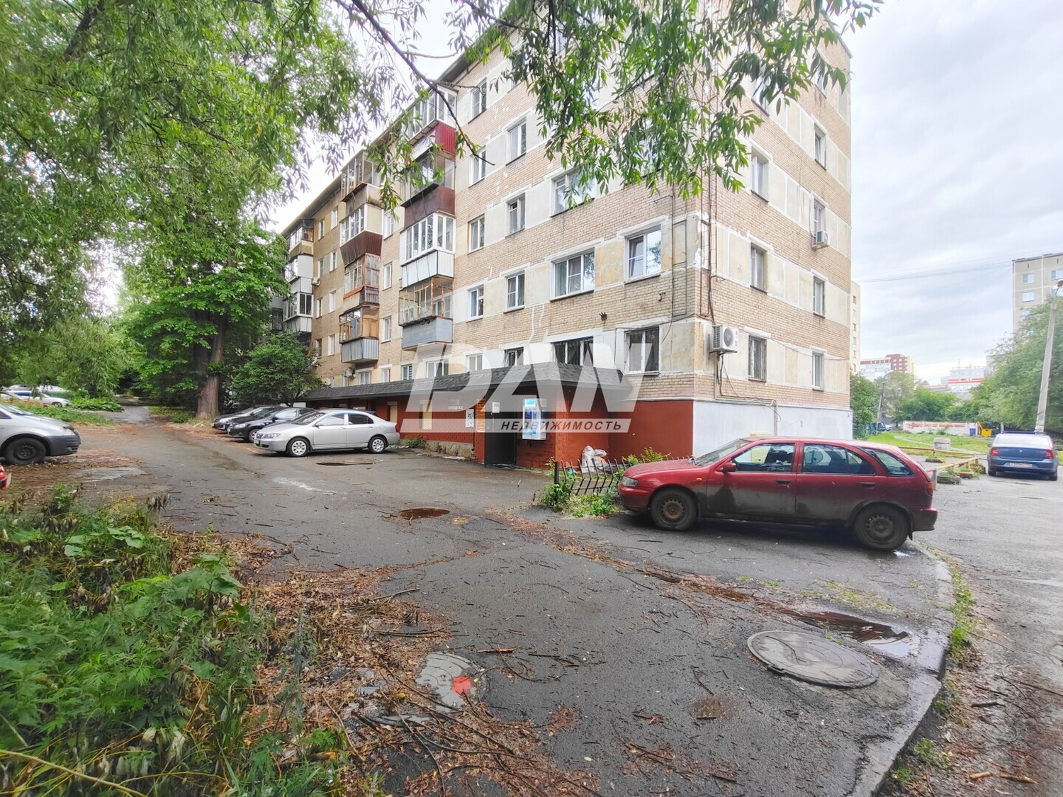 Помещение свободного назначения 295 м²