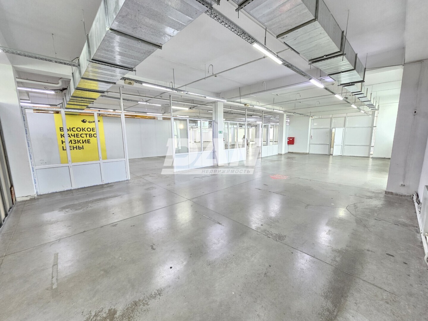 Помещение свободного назначения 401,8 м²