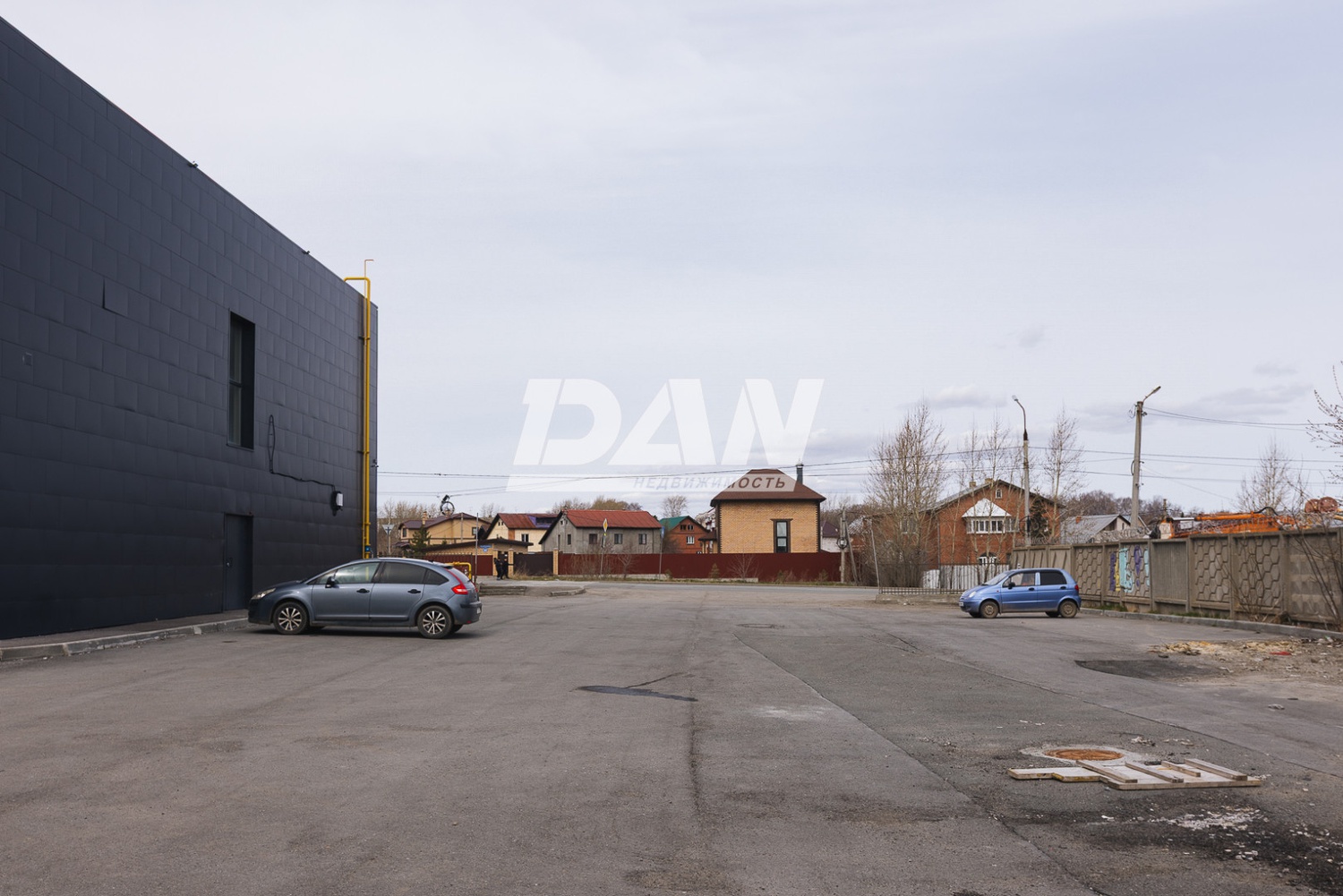 Помещение свободного назначения 610 м²